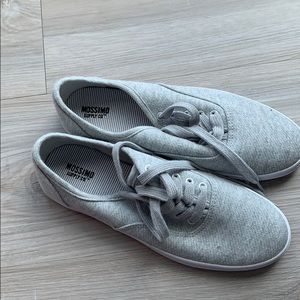 Mossimo Grey sneakers * LIKE NEW* NEVER WORN